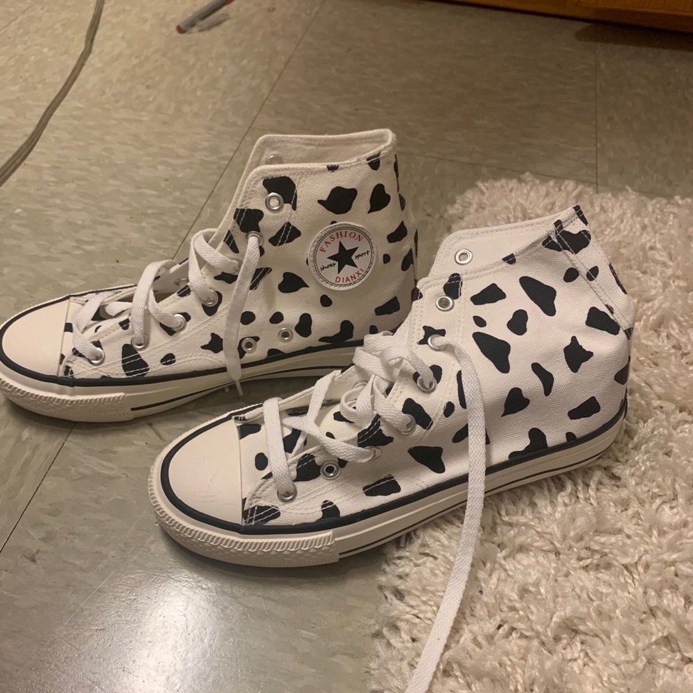 spotted lace up shoes